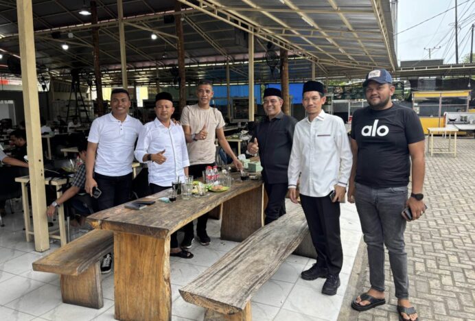 Usai Hadiri RUPS Bank Aceh, Empat Bupati Silaturahmi Santai