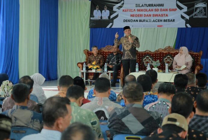 Bupati Aceh Besar Ajak Kepsek Jaga Khasanah Bahasa Aceh di Sekolah