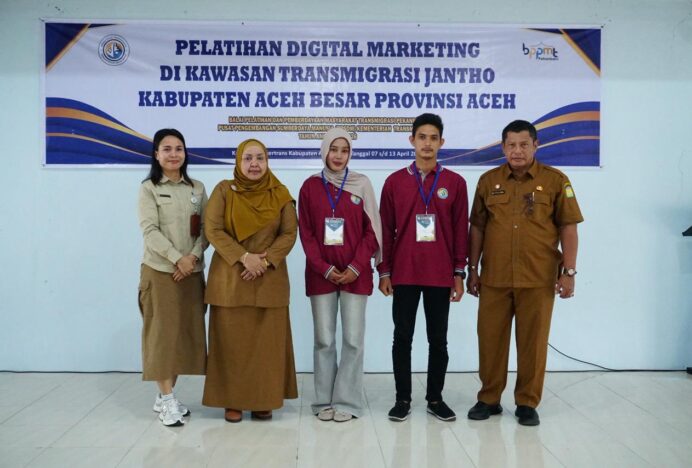 Sekda Aceh Besar Apresiasi Pelatihan Digital Marketing di Kawasan Transmigrasi Jantho