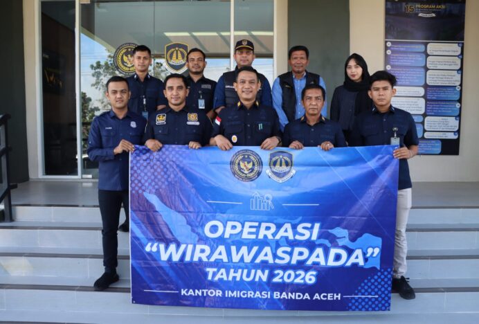 Operasi Wirawaspada: Imigrasi Banda Aceh Cek Aktivitas WNA dari Sekolah hingga Kafe