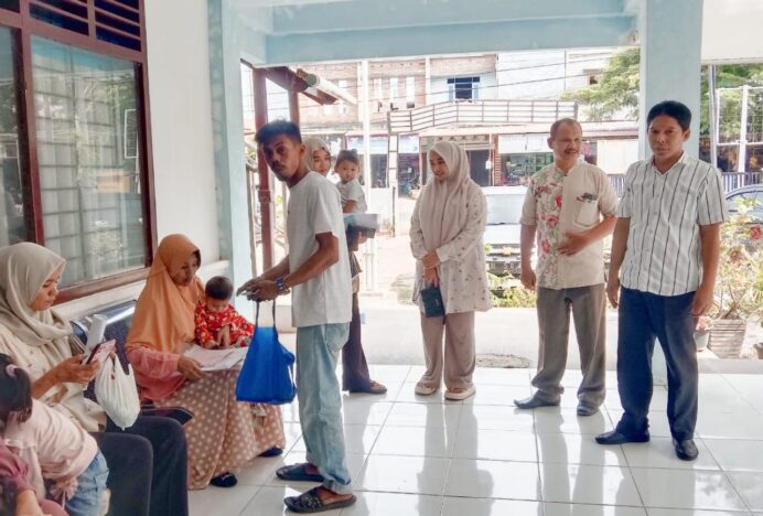 Dekat dengan Warga, Plt Camat Baitussalam Tingkatkan Kualitas Pelayanan Publik