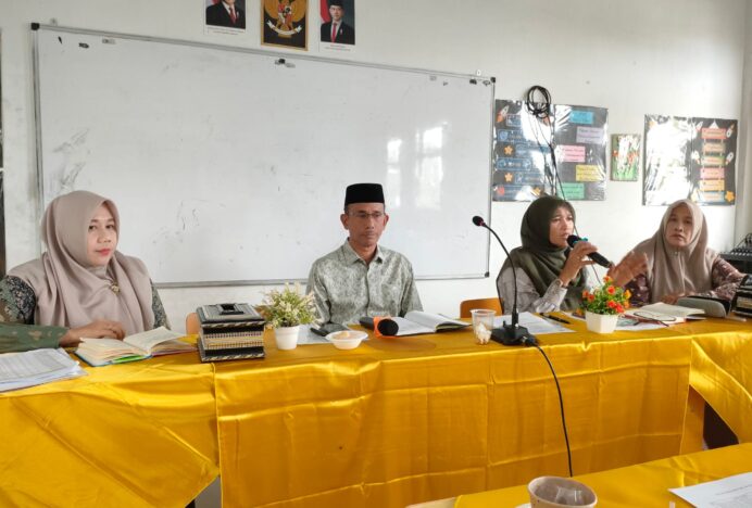 Rapat Rutin Bulanan K2M MI Aceh Besar Bahas Evaluasi Program dan Penguatan Kepala Madrasah
