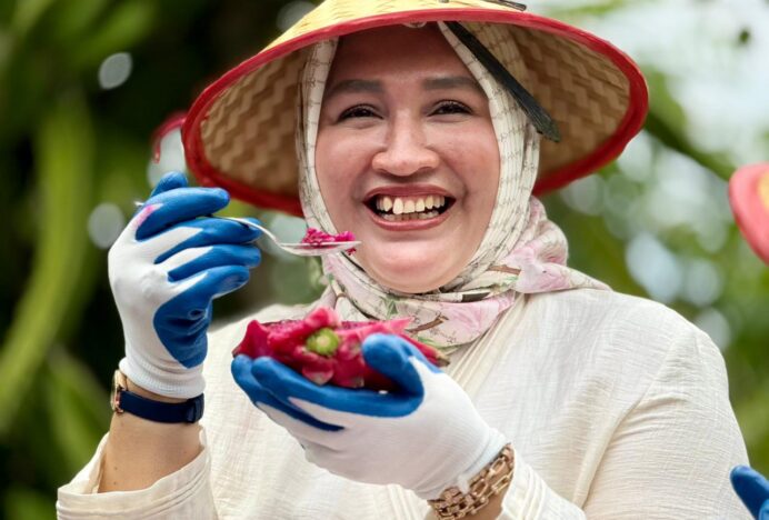 Kak Na: Buah Naga Sabang, Meucrop Barang