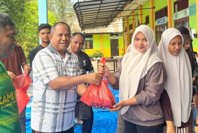 Qurban MAN 1 Aceh Besar 3 Sapi dan 1 Kambing, Disalurkan kepada 220 Siswa