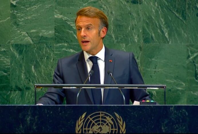 Presiden Macron Prihatin Kapal Perusahaan Prancis Diserang di Selat Hormuz