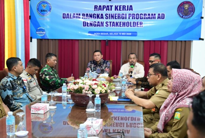 Asisten II Sekdakab Aceh Besar Hadiri Raker Sinergi Program AD Bersama BNN Aceh