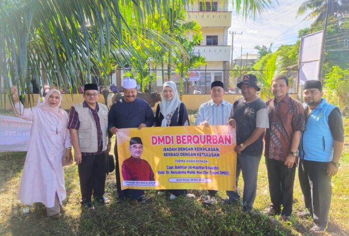Presiden DMDI Sembelih 4 Ekor Hewan Qurban di Aceh