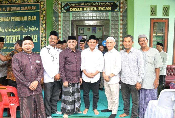 Wagub Aceh Hadiri Haul Ayah Samahani di Aceh Besar