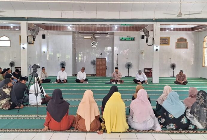 Pengajian Rutin Jumat di Kampus UNIDA Banda Aceh Bahas Hukum Islam dan Problematika Masyarakat