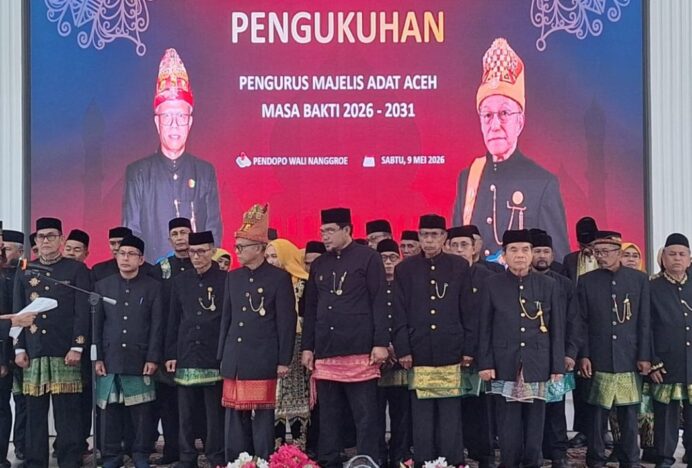 Wali Nanggroe Kukuhkan Prof Yusri Yusuf sebagai Ketua MAA Aceh 2026–2031