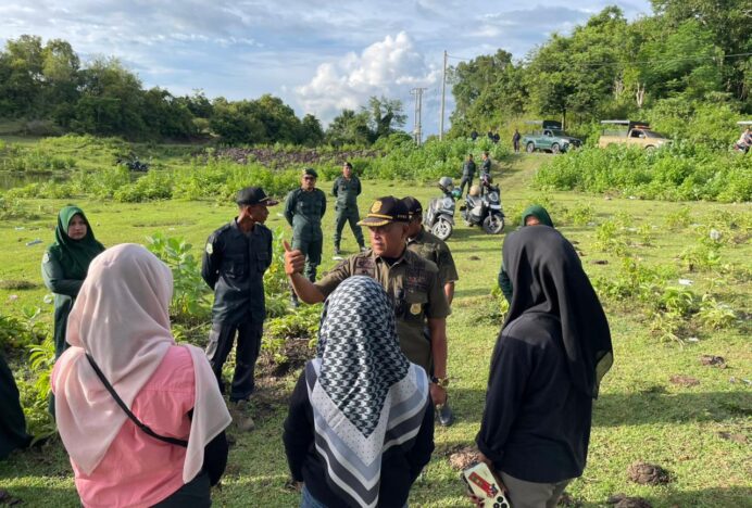 Tindaklanjuti Laporan Warga, Satpol PP dan WH Aceh Besar Patroli di Waduk Keliling