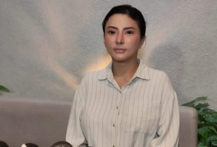 Ayu Aulia Klarifikasi Isu Dihamili Pejabat hingga Operasi Pengangkatan Rahim