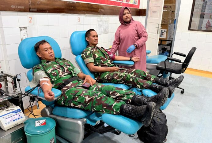 Setetes Darah Prajurit untuk Kemanusiaan, Personel Koramil Kuta Alam dan Baiturrahman Turun Bantu PMI