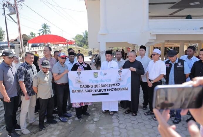 Wali Kota Banda Aceh Antar Bantuan Qurban untuk Korban Bencana Pidie Jaya