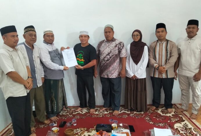 PCNU Aceh Singkil Kembali Serahkan SK Pengurus LAZISNU Masa Khidmat 2025-2030