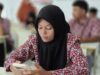 Kamad dan Pengawas MAN 3 Aceh Besar Monitoring Asesmen Sumatif II Berbasis CBT Online