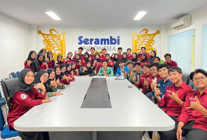 Communication Tour 2026, Mahasiswa KPI UIN Ar-Raniry Kunjungi Serambi Indonesia