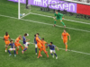 Oranye dan Samurai Berbalas Gol, Skor 2 – 2