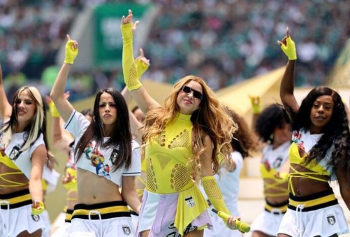 Shakira Tampil di Piala Dunia 2026, Berapa Bayarannya?