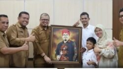 Kadis Sosial Aceh Terima Kunjungan Silaturahmi Pelukis Internasional Asal Aceh