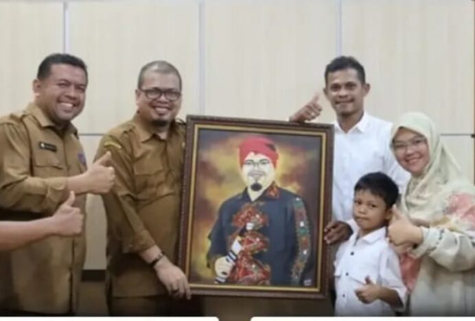 Kadis Sosial Aceh Terima Kunjungan Silaturahmi Pelukis Internasional Asal Aceh