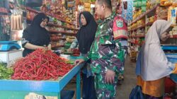 Harga Cabai hingga Minyak Goreng Naik, Babinsa Lakukan Monitoring di Pasar Ulee Kareng