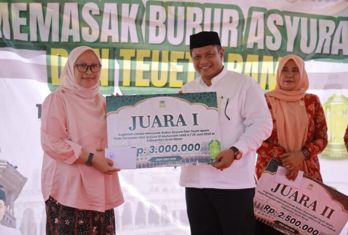 Diskopukmdag dan Kecamatan Suka Makmur Juara Toet Apam dan Bubur Asyura Aceh Besar