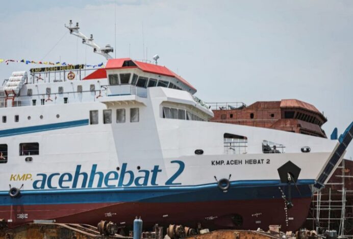 Feri Aceh Hebat 2 Meledak, 14 Penumpang Dilarikan Ke Rumah Sakit