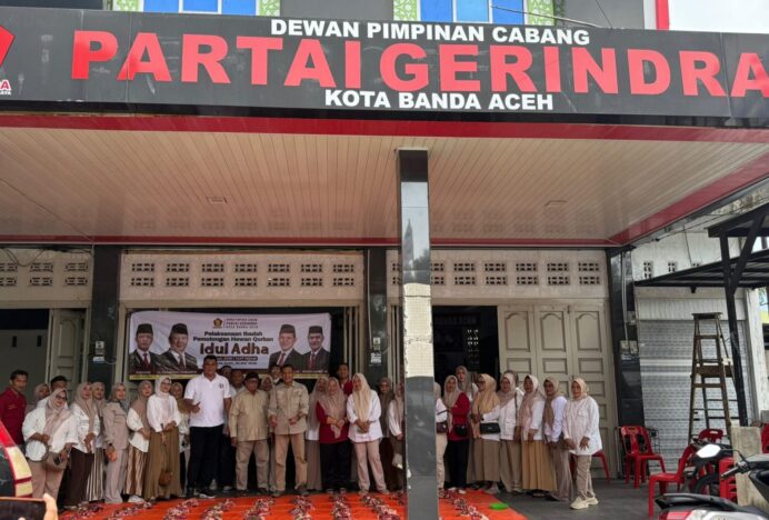 DPC Gerindra Banda Aceh Sembelih Hewan Kurban