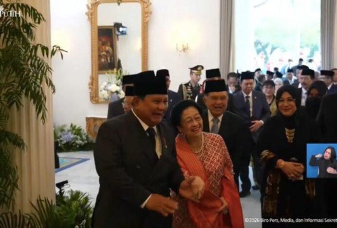 Momen Prabowo dan Megawati Gandengan Tangan di Hari Lahir Pancasila