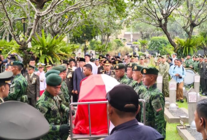 Menhan Sjafrie Pimpin Upacara Pemakaman Ryamizard Ryacudu di TMP Kalibata