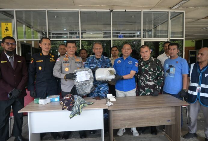 Sinergi Lintas Instansi Gagalkan Penyelundupan 2,8 Kilogram Ganja di Bandara SIM
