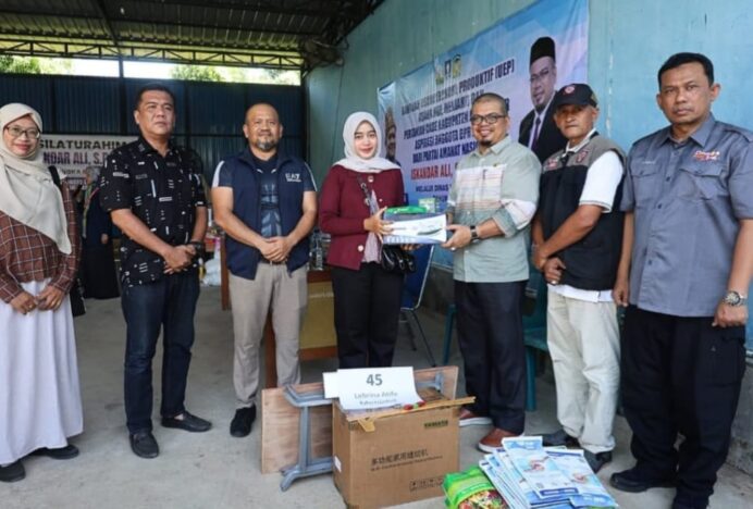 Dinsos Aceh Salurkan Bantuan Usaha Produktif bagi Warga Aceh Besar