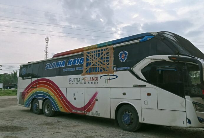 Bus Aceh Kembali Dilempari Batu di Sumut