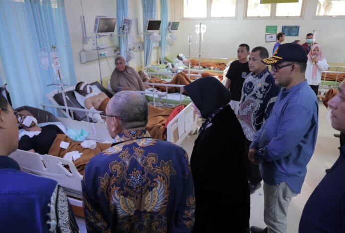 Wali Kota Banda Aceh Besuk Korban Ledakan KMP Aceh Hebat 2 di RSUZA