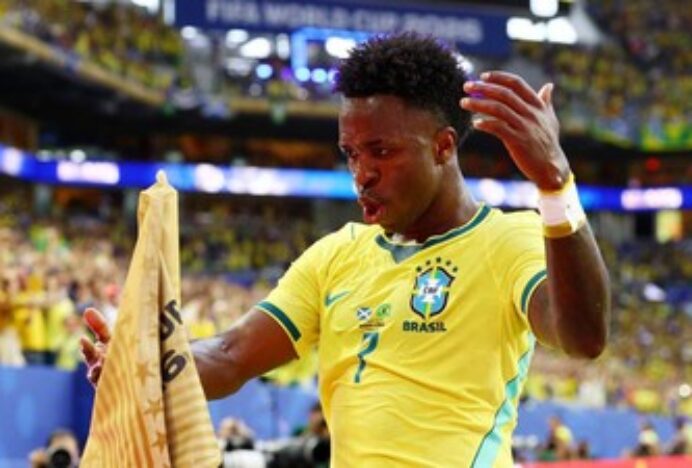 Kata-kata Vinicius usai Cetak 2 Gol dan Tantang Messi Berburu Top Skor