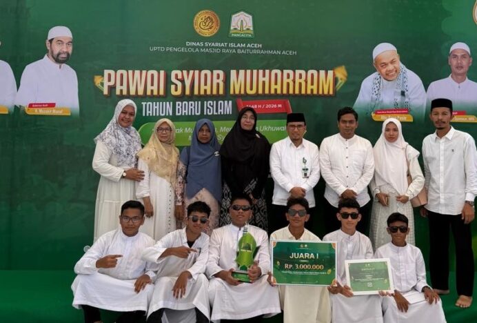 MTsN 1 Banda Aceh Juara 1 Pawai Muharram 1448 H