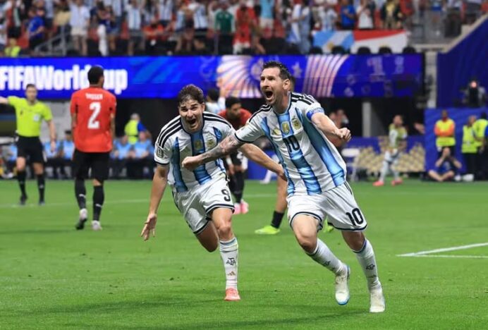 Argentina Kuat, Mesir Lunglai di Ujung Waktu