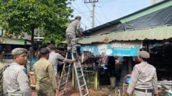 Penataan Pasar Lambaro Berlanjut, Empat Kanopi Toko yang Langgar Aturan Dibongkar