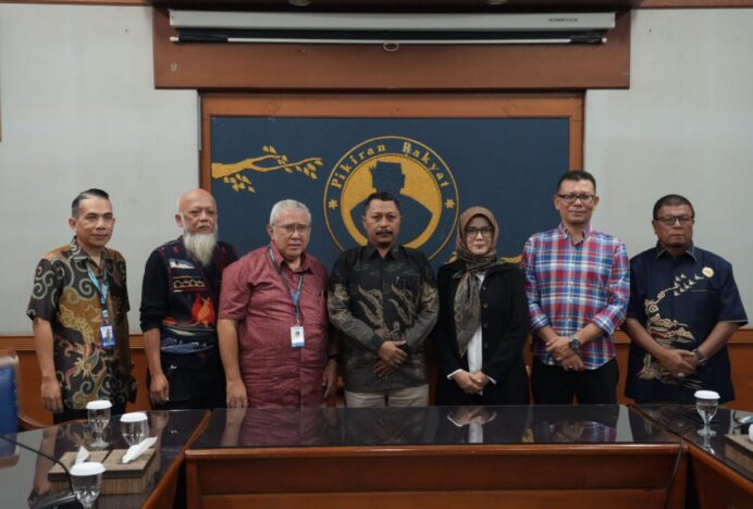 Wakil Ketua Musriadi Aswad Kunjungi Pikiran Rakyat, Perkuat Sinergi DPRK Banda Aceh dengan Media Nasional