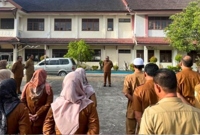 Kadis Sosial Aceh Tekankan Disiplin dan Inovasi Saat Pimpin Apel di UPTD PSJN