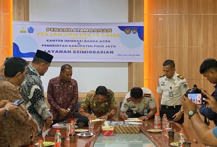 Imigrasi Banda Aceh dan Pemkab Pidie Jaya Sepakati Layanan Paspor Jemput Bola