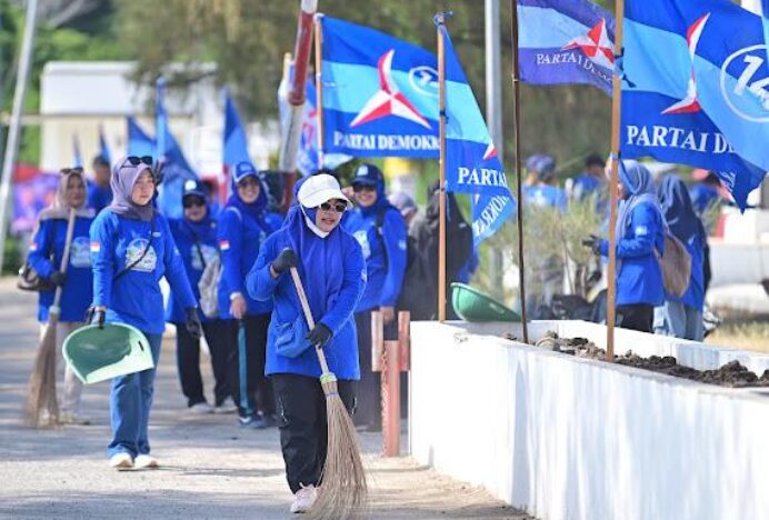 Demokrat Banda Aceh Gelar Bakti Sosial Peringati HUT ke-25 Partai Demokrat di Titik Nol Kilometer
