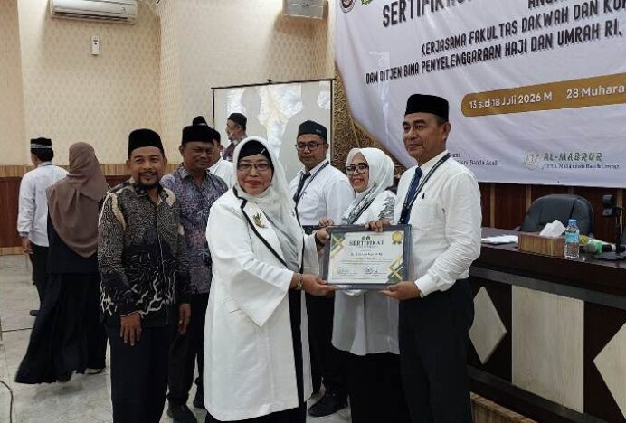 Drs. H. Eman Jaya Raih Predikat Peserta Terbaik Sertifikasi Pembimbing Haji dan Umrah 2026