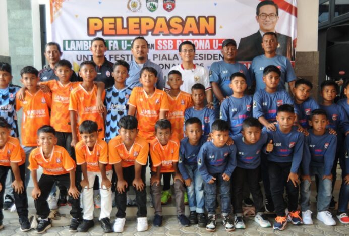 Ketua DPRK Banda Aceh Lepas Tim SSB Barona dan Lambhuk FA ke Piala Presiden
