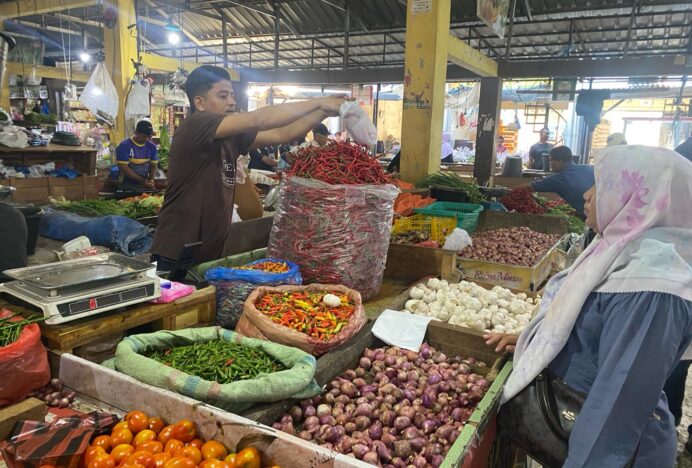 Harga Sembako di Pasar Pagi Keutapang Mulai Stabil, Dampak dari Gerakan Pangan Murah Mulai Terlihat