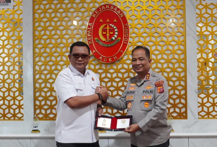 Kapolda Aceh Silaturahmi ke Kejati Aceh