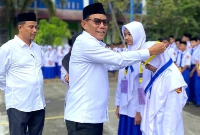Kakankemenag Aceh Barat Buka Ta’aruf MAN 1, Ajak Siswa Baru Jadi Generasi Berakhlak