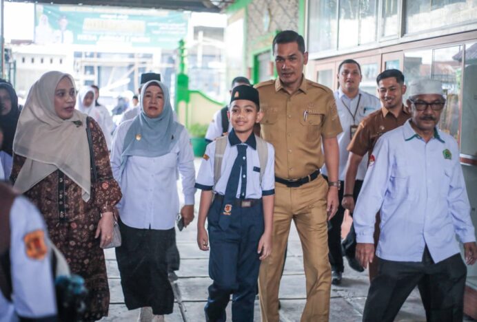 Lewat GAMAS, Sekda Aceh Dorong Penguatan Peran Ayah dalam Mendukung Pendidikan Anak