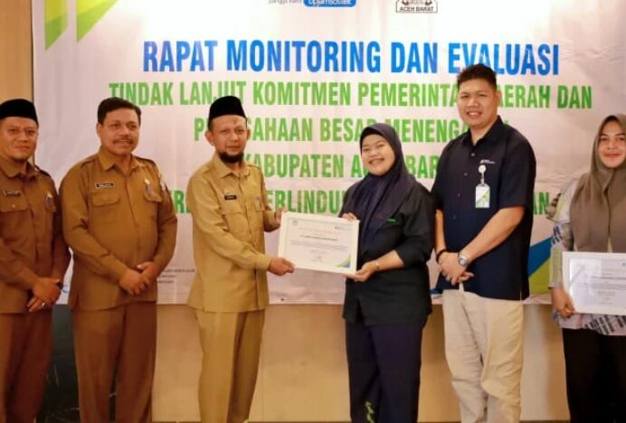 Bupati Tarmizi Buka Rapat Komitment Pemerintah